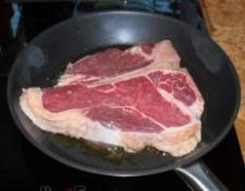 T-Bone_Steak_2